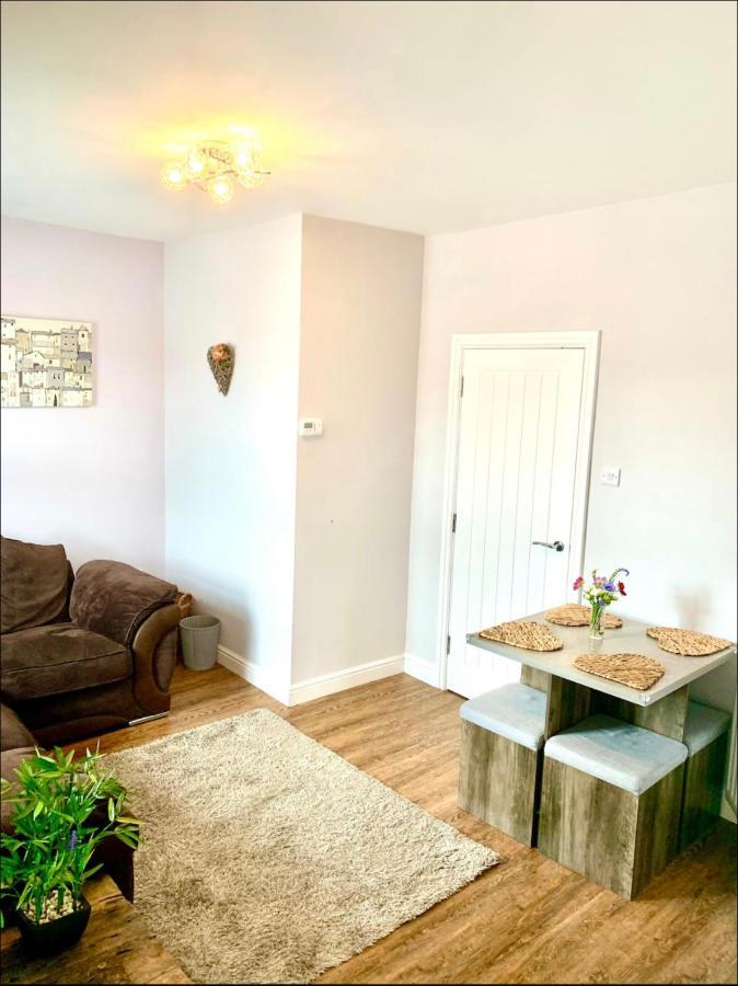 Poppy'S Place Llandudno Junction Extérieur photo
