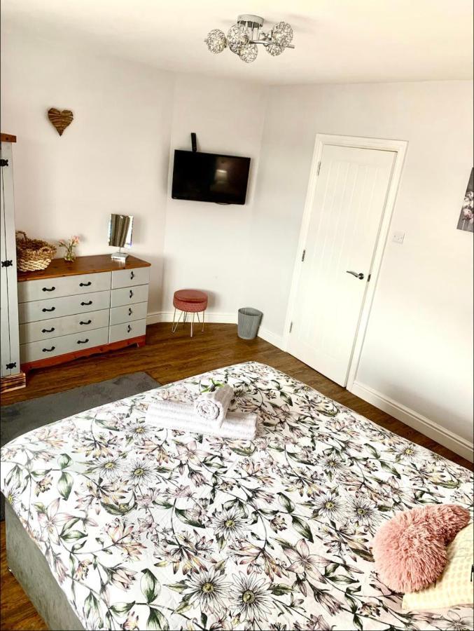 Poppy'S Place Llandudno Junction Extérieur photo